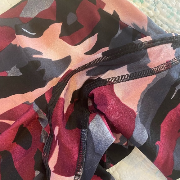 K-DEER camouflage 7/8 leggings size medium - Picture 3 of 4